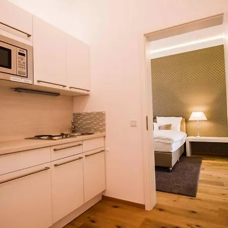 Deluxe Suite - Zentrale Lage 4 * Düsseldorf